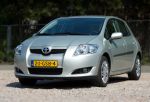 toyota-auris