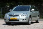 toyota-avensis